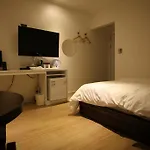 Y Hotel